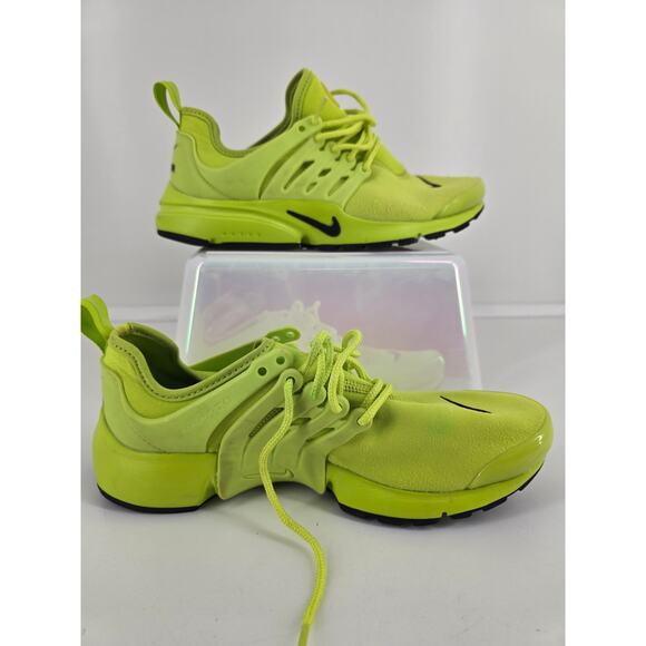 Nike Women’s React Escape Run 2 DV2283-300 “Tennis Ball” Size 8 - Picture 1 of 9